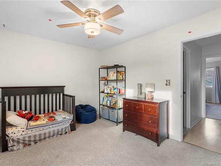 360 W Spring St #A7 — Photo 22