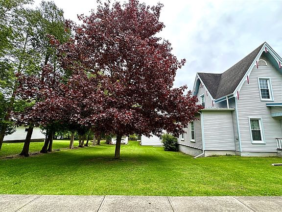 5th image of 47 Maple St #101