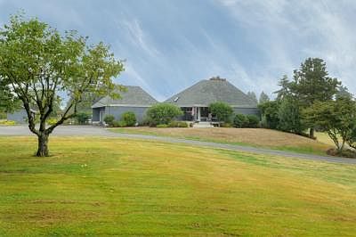 2nd image of 9715 152nd St SE