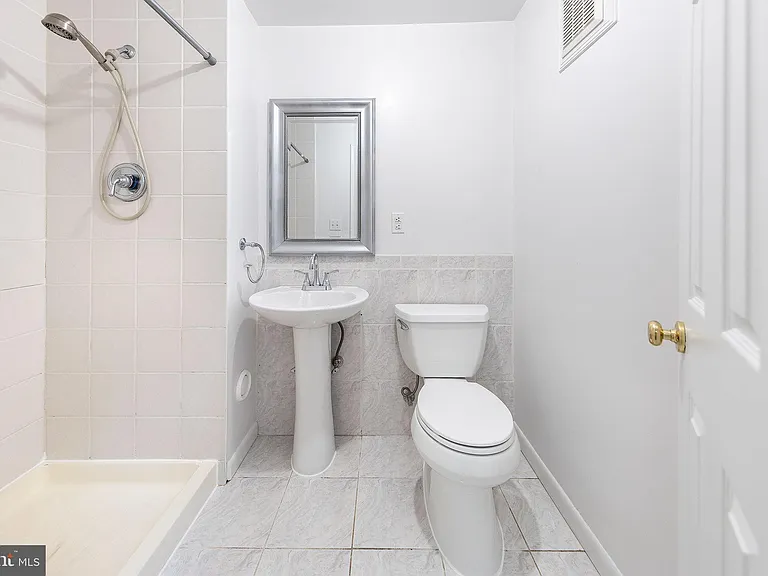 615 Smallwood Rd — Photo 38