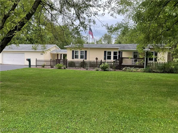 4450 Hawkins Rd, New Waterford, OH 44445