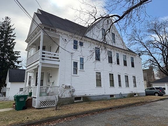 3rd image of 9 Willow St