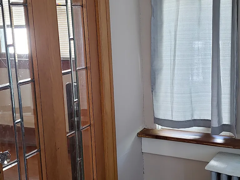 250 Robinson St #1 — Photo 10