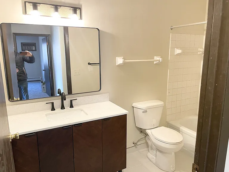 Pinecrest Apartments — Photo 39