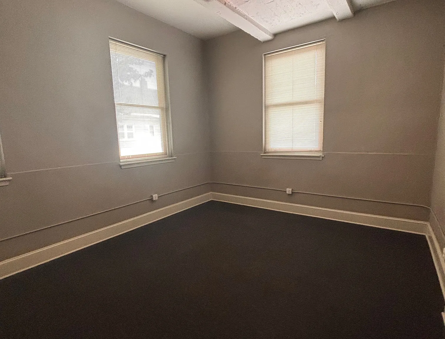 2 bed, 1400 sqft, $1,400 — Photo 3