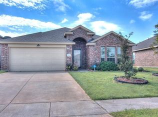 144 Meadow Crest Dr, Princeton, TX 75407
