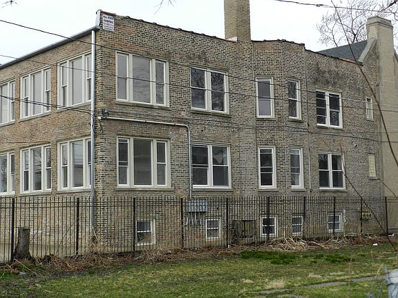3rd image of 5349 W Van Buren St
