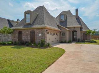 422 Tupelo Dr, Bossier City, LA 71111