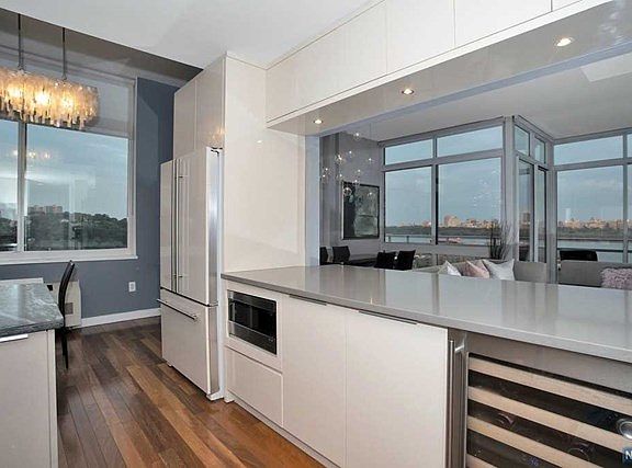 5th image of 1826 Hudson Park #1826