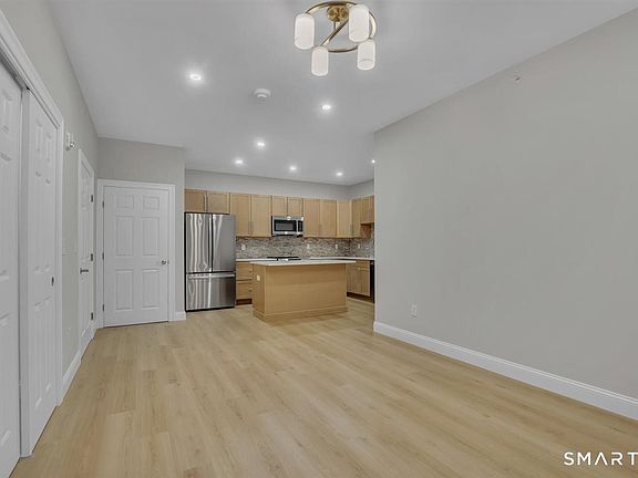 4th image of 1347 New Haven Rd #1