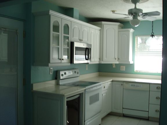 4th image of 2538 Bismark Way