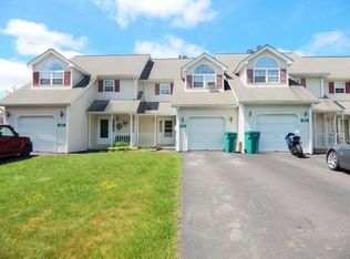 606 Country Acres Ct, Effort, PA 18330
