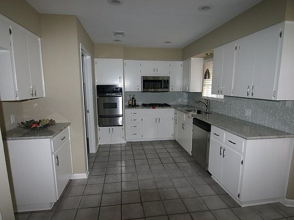 2nd image of 2300 Laramie Trl