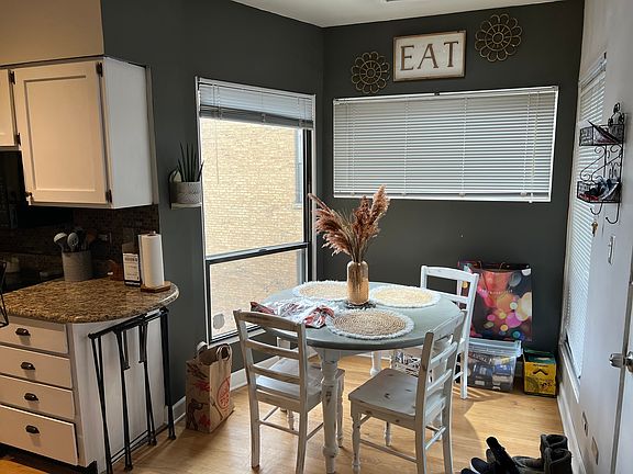 2nd image of 1712 N Bissell St #2