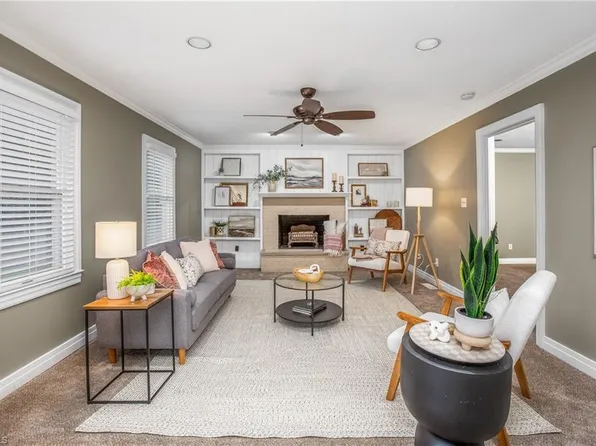 3105 Blakeney Ct, Clemmons, NC 27012