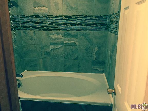 5th image of 16278 Oakridge Dr