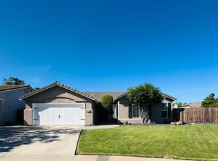 746 W Willow St, Hanford, CA