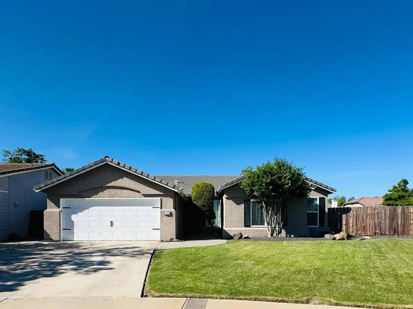 746 W Willow St, Hanford, CA 93230