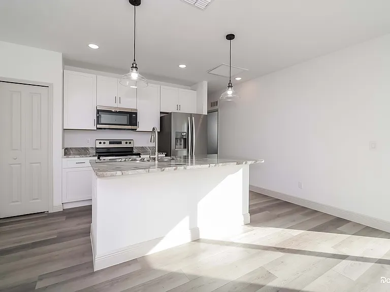 1637 Sail Dr — Photo 4