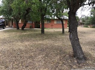 984 Bandera Blvd, Bandera, TX 78003