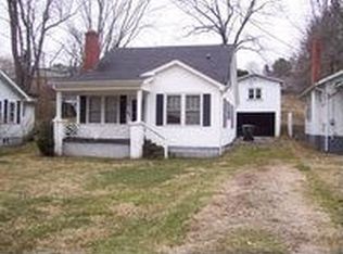 208 Spurgeon Ln, Bristol, VA 24201