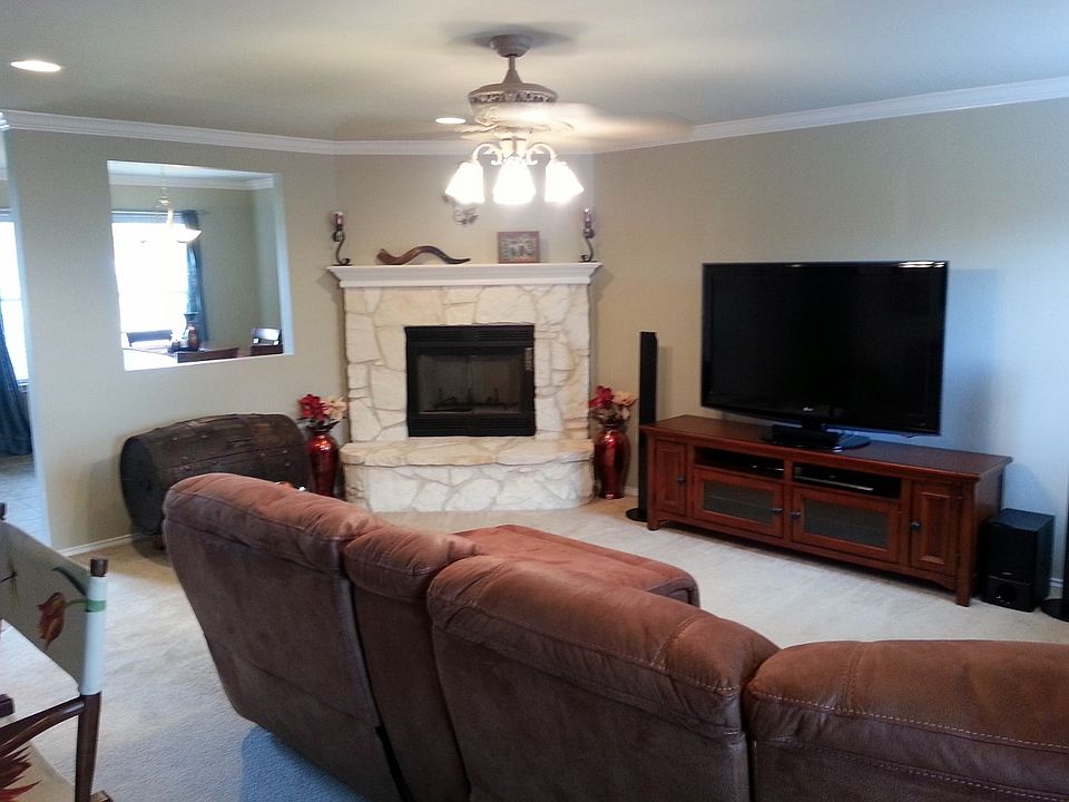 1st image of 5814 Lyndhurst Dr