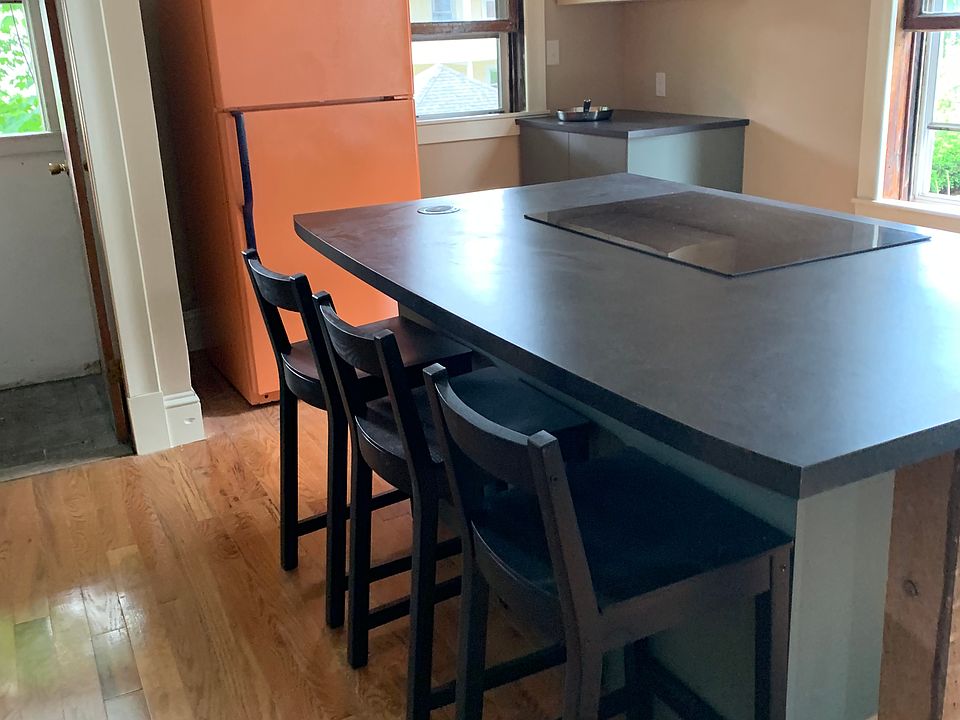 counter seating