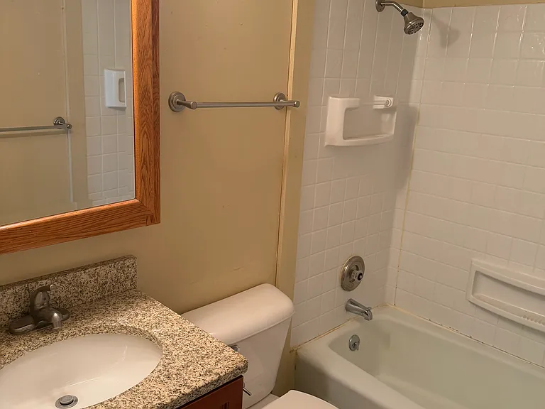 1090 Orange Ave #2 — Photo 3