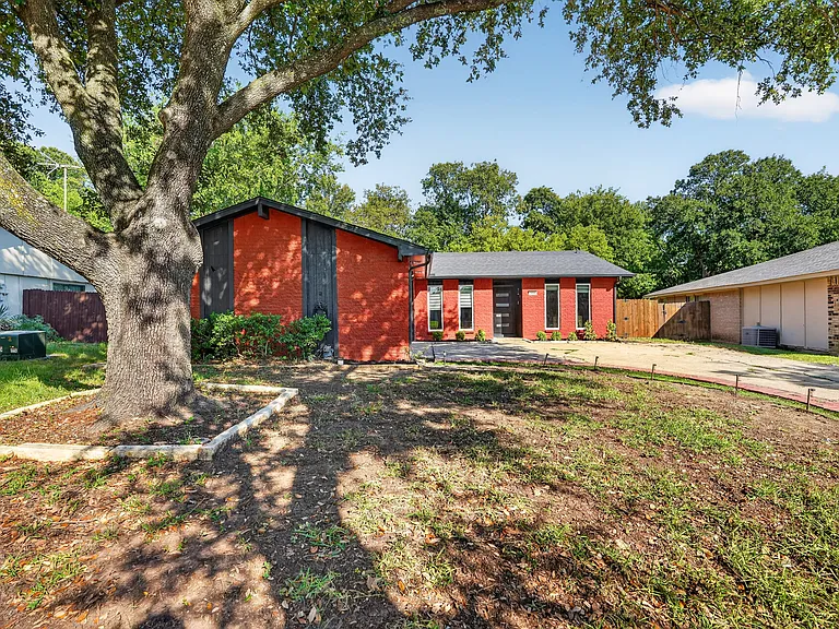 3486 Chelsea Ln — Photo 8