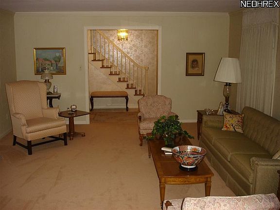 4th image of 4800 Greenbrier Dr