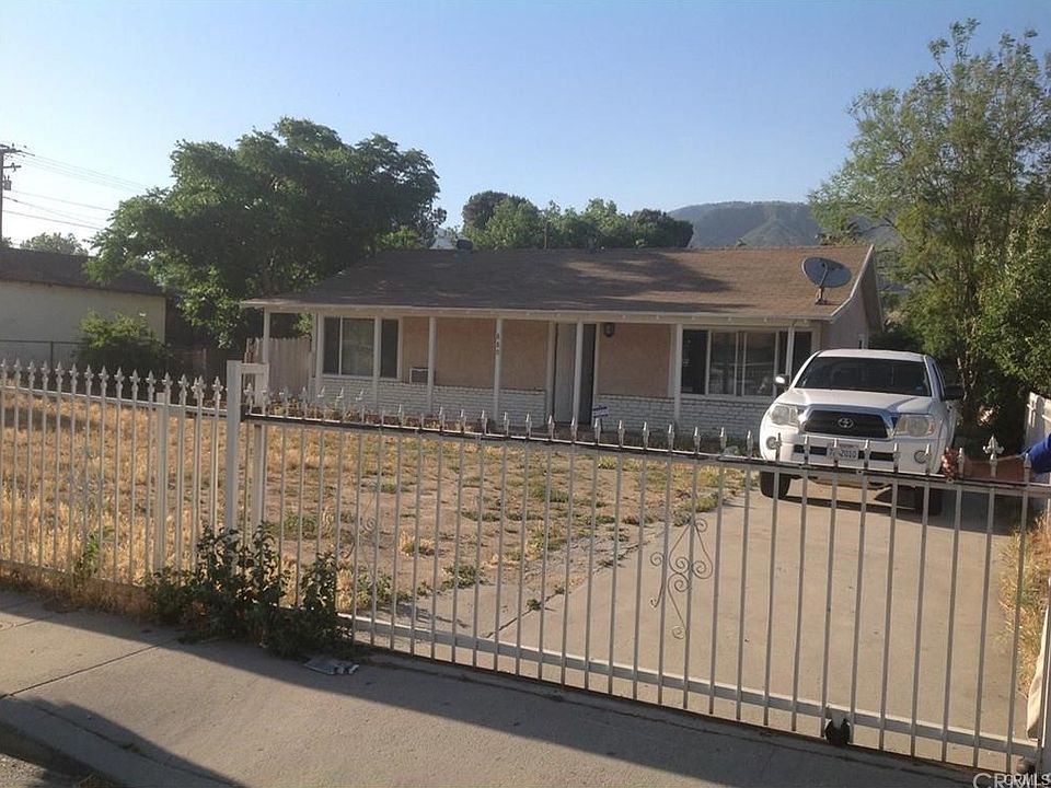 1st image of 880 W 41st St