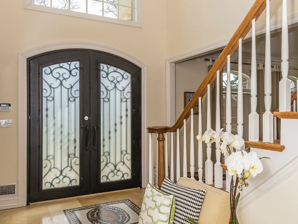 1st image of 37 Arbor Ln