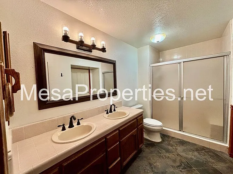 18642 Orange St — Photo 13