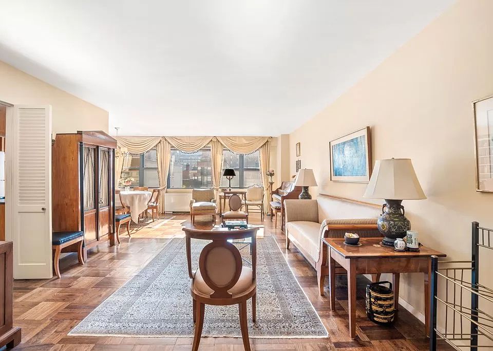 1st image of 201 E 77th St APT 6F