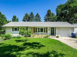 614 Cedar Ln, Moorhead, MN 56560