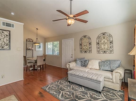 4th image of 5735 Cedar Creek Dr