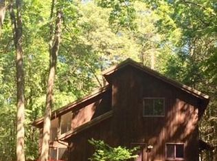 18 Lead Mine Rd, Leverett, MA 01054