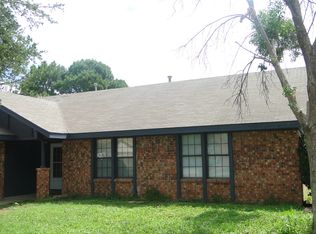 2300 Regal Pl, Midland, TX 79707
