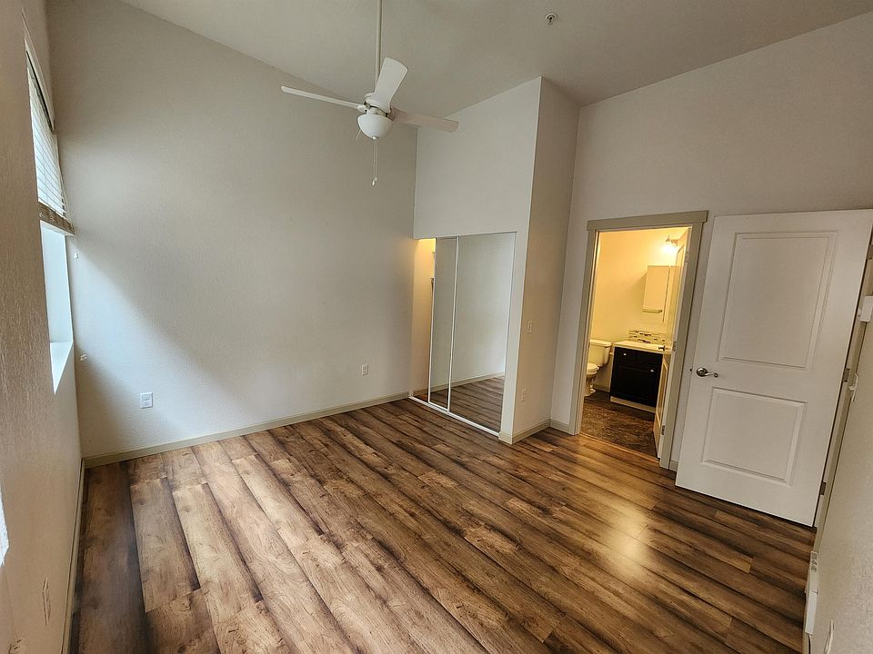 1st image of 404 Legion Way SE Ste 206