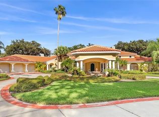 131 Rue Des Chateaux, Tarpon Springs, FL 34688