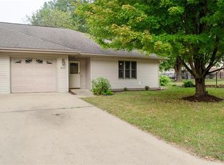 203 Mary Jo Dr, Swansea, IL 62226