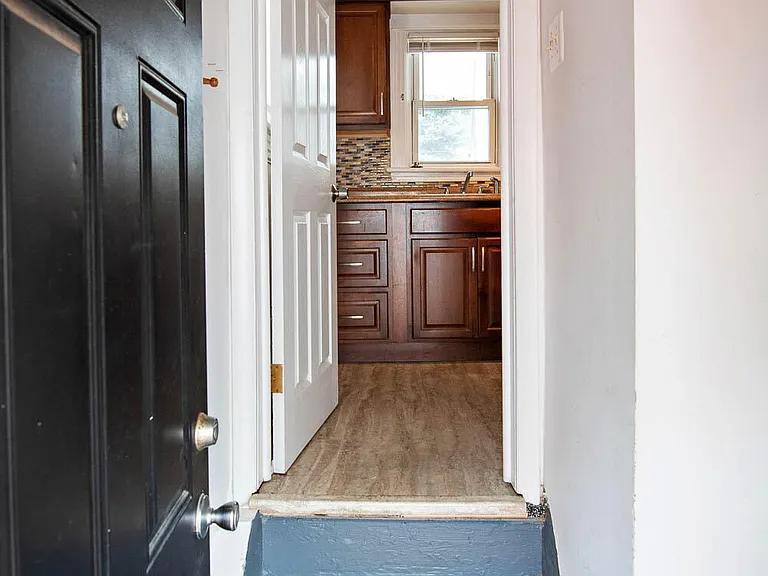 1209 2nd Ave #CARRIAGE — Photo 12