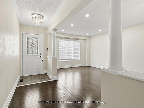 2nd image of 10 Greenhalf Dr