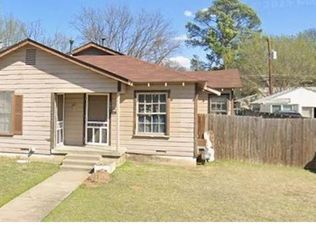 2831 Handley Dr, Fort Worth, TX 76112