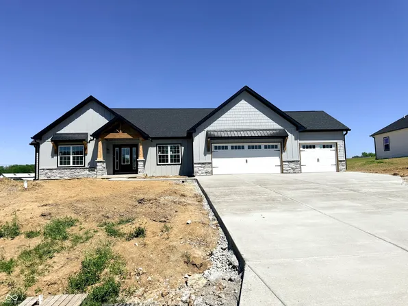 4 Pine Hills Ct, Crawfordsville, IN 47933