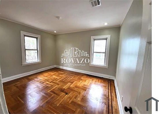 5th image of 285 Schley St Floor 2