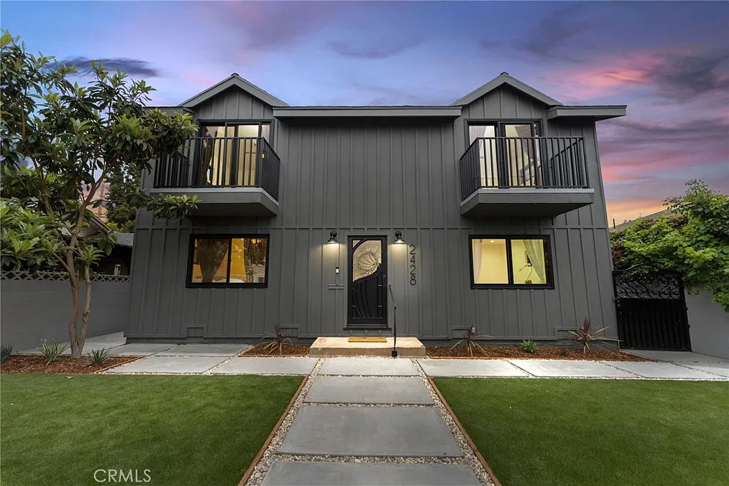 5 bed, 2200 sqft, $13,750 — Photo 1