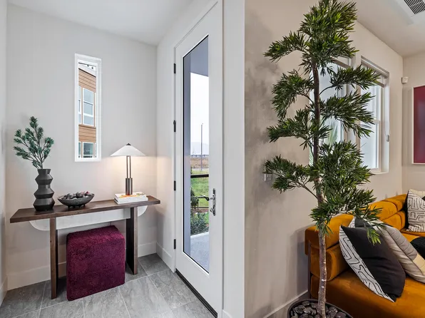 545 Valley Oaks Cir, Novato, CA 94945