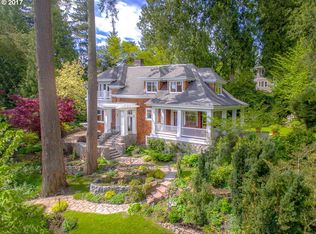 2462 Summit Dr, Lake Oswego, OR