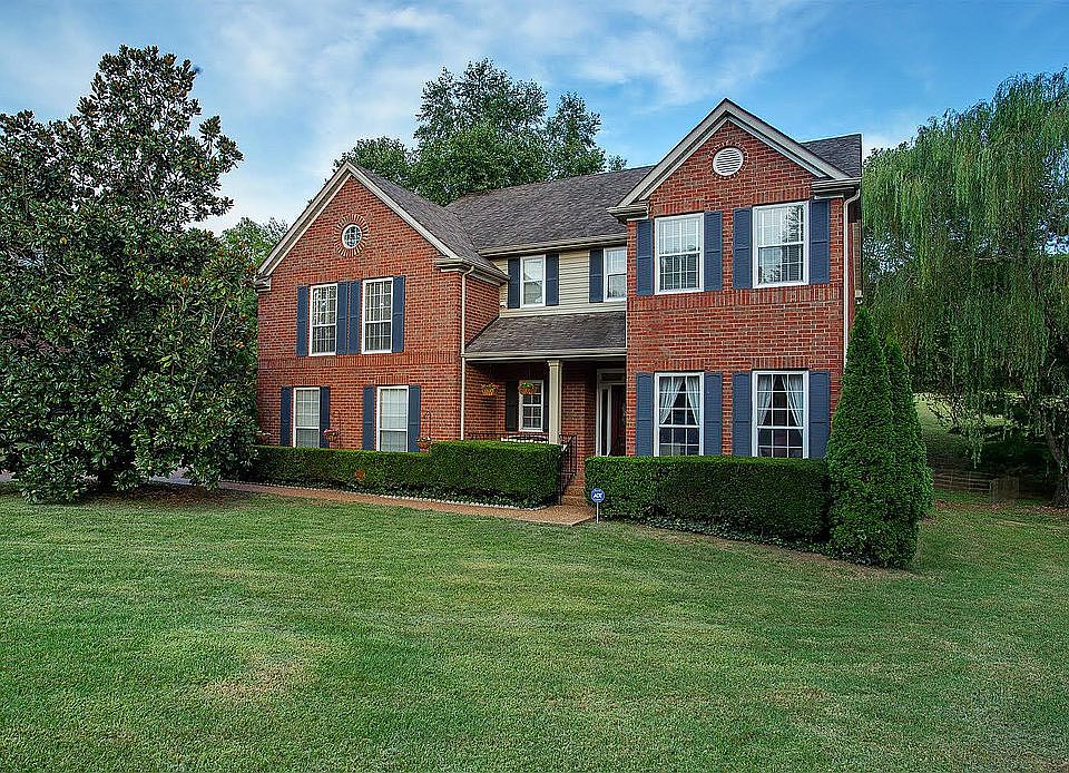 1st image of 305 Dandridge Dr